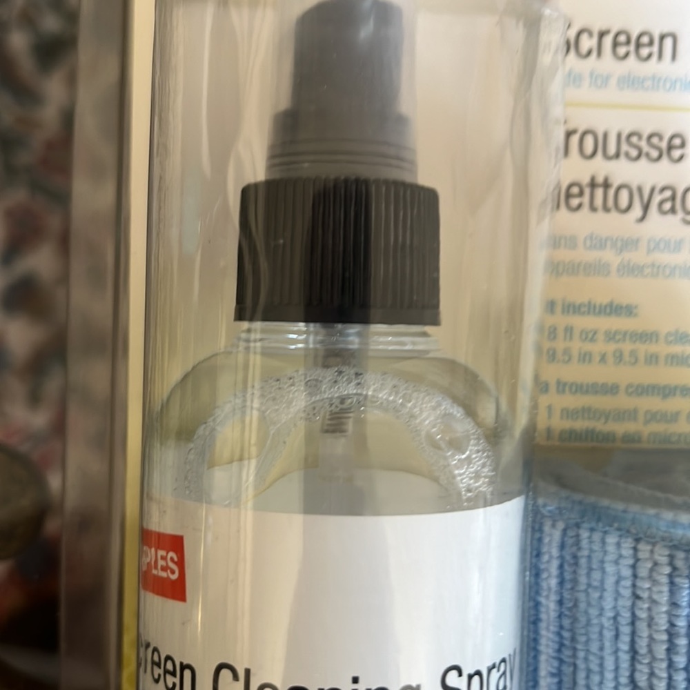 Screen Cleaning Kit - Picture 2 of 3